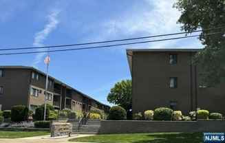 468A Liberty St - Photo 1 of 1