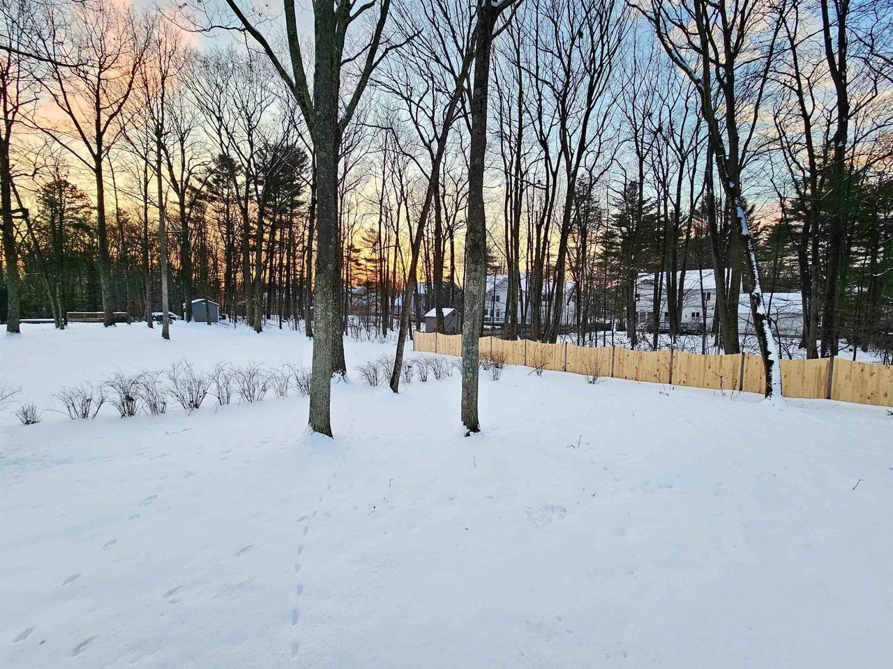 19 Rustic Dr - Photo 3 of 50