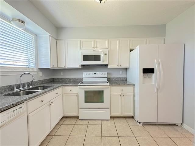 5854 Colbert St - Photo 7 of 17