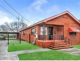 featured image of 3121 N Galvez St #B