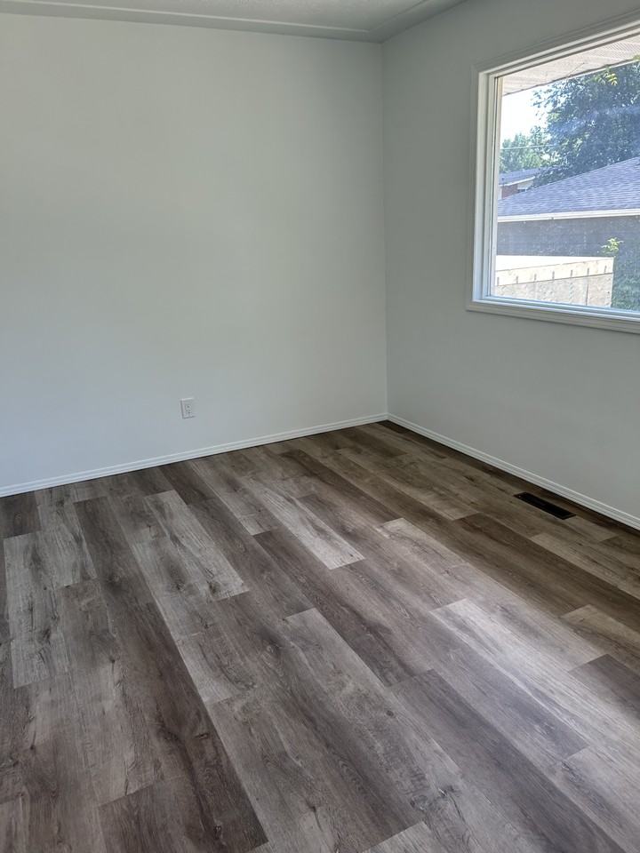 11827 47 St Nw Uppr - #11827G1 - Photo 3 of 12