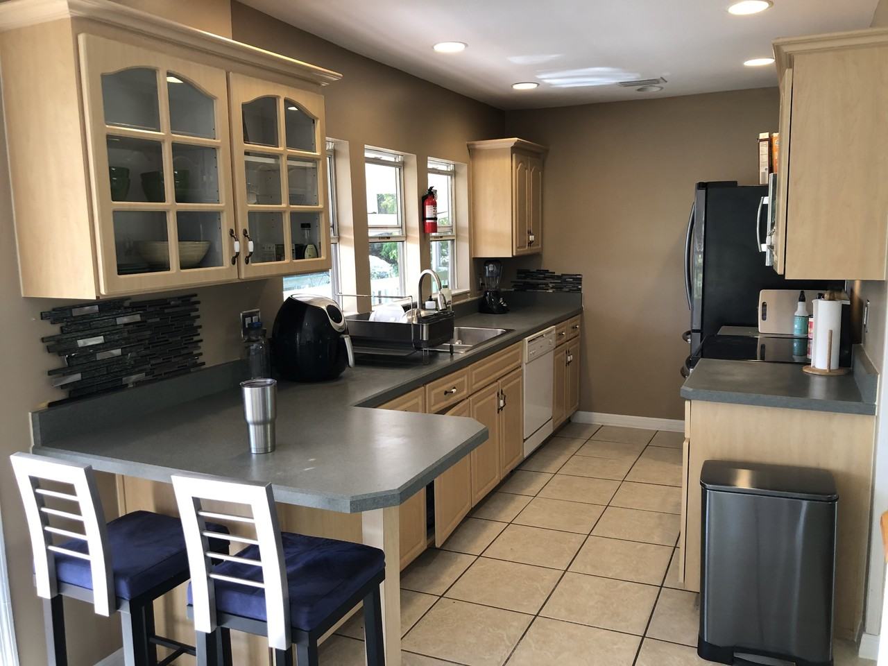1310 Daytona Ave #6 - Photo 5 of 10