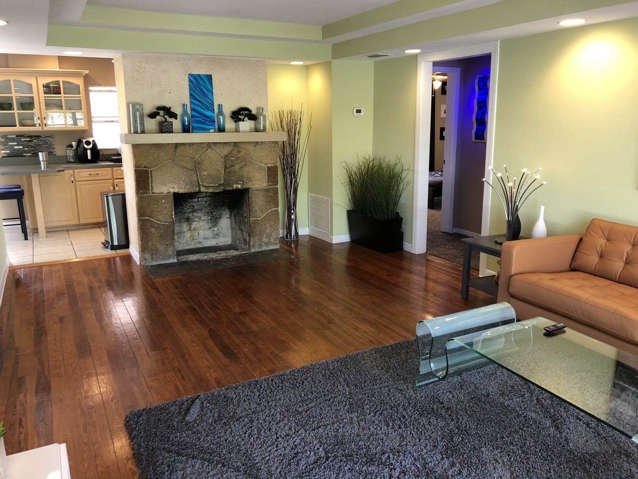 1310 Daytona Ave #6 - Photo 7 of 10