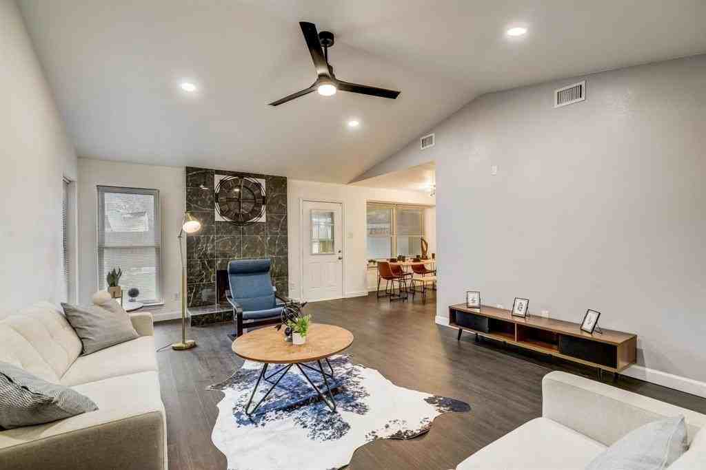 4233 Glen Ridge Dr - Photo 6 of 34