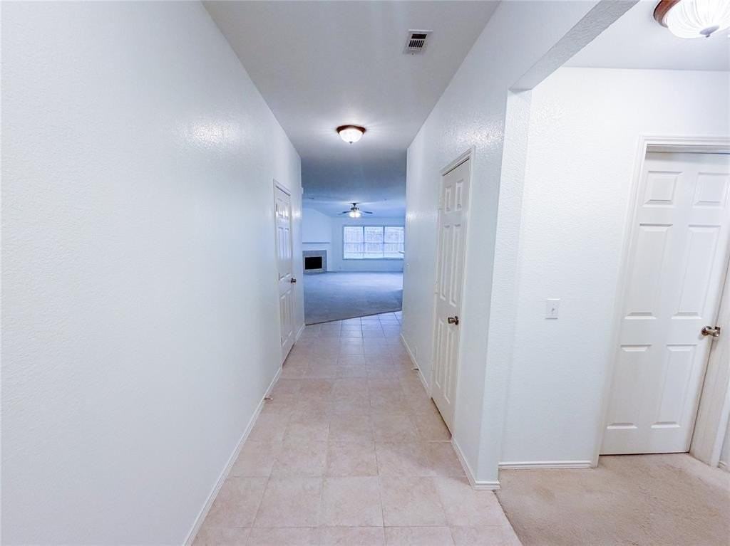 1737 White Feather Ln - Photo 4 of 36