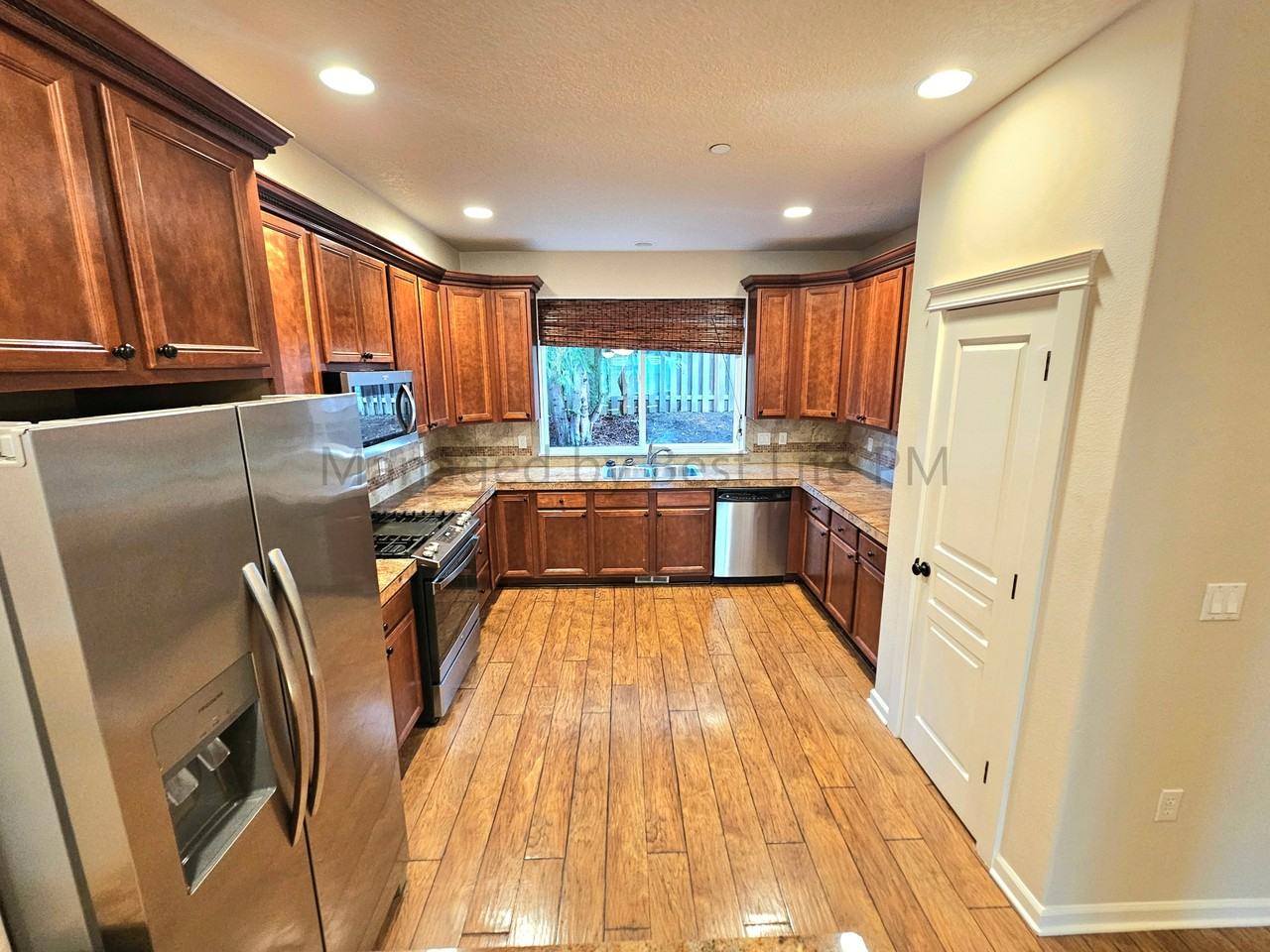 9994 Se Old Town Ct #TH - Photo 5 of 32