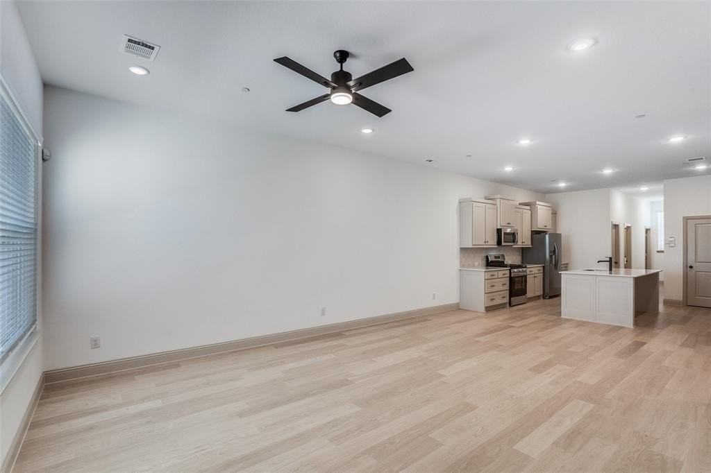 1226 Lopiano Way - Photo 3 of 20