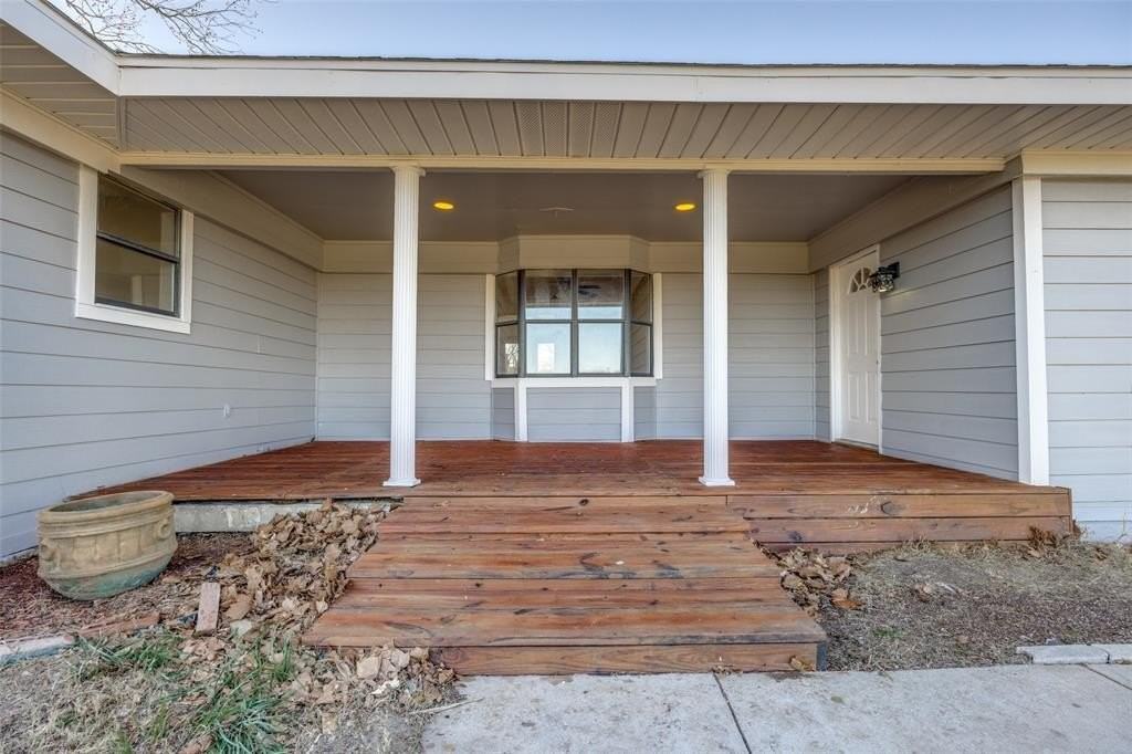 226 Glen Meadows Dr - Photo 2 of 25