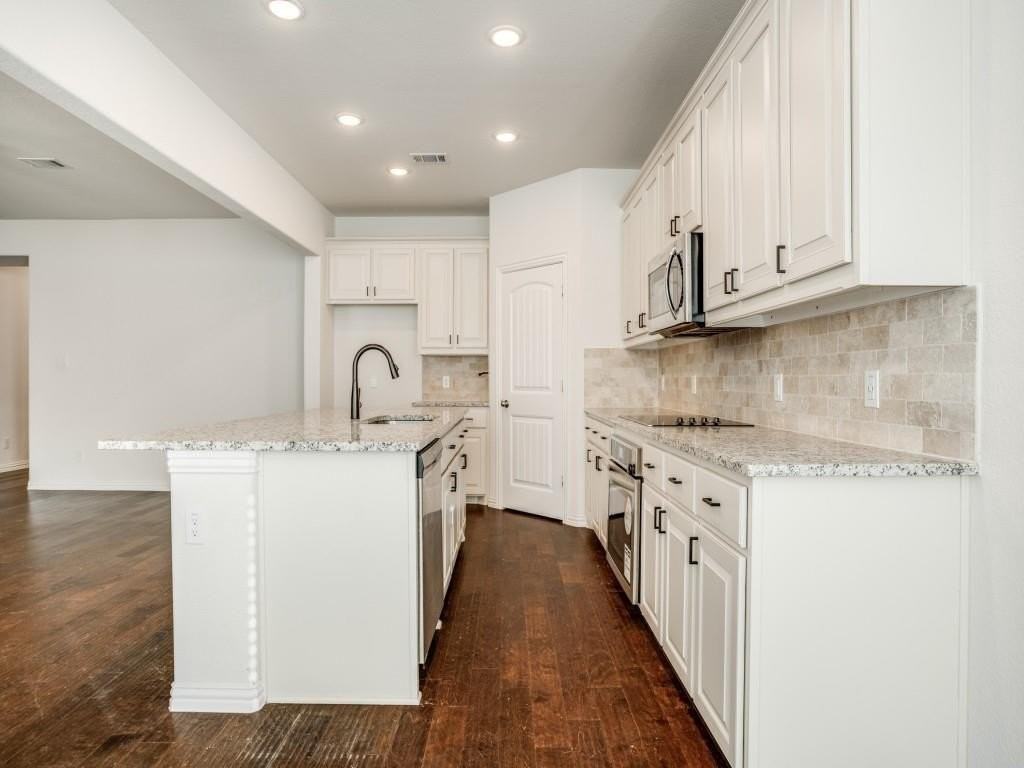 3225 Greymoore Dr - Photo 5 of 16