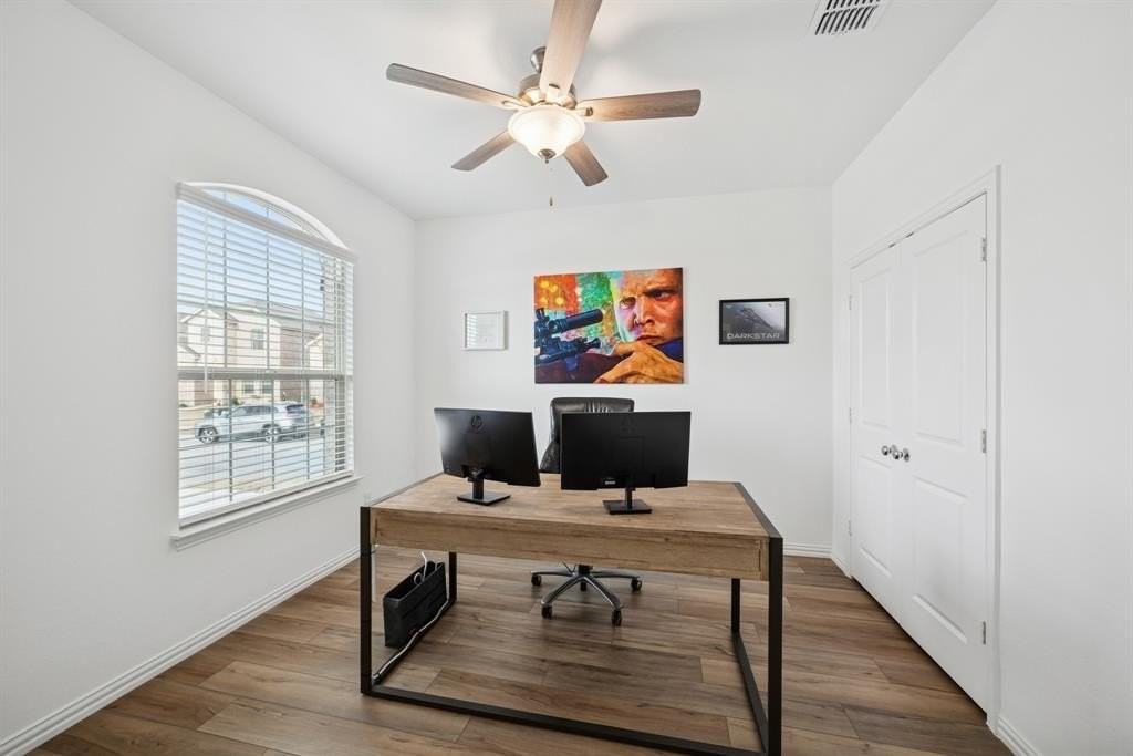 10040 Thornapple Rd - Photo 6 of 24