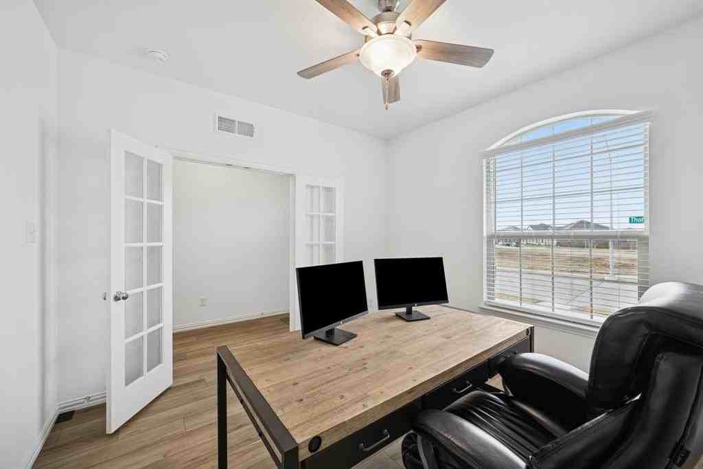 10040 Thornapple Rd - Photo 7 of 24