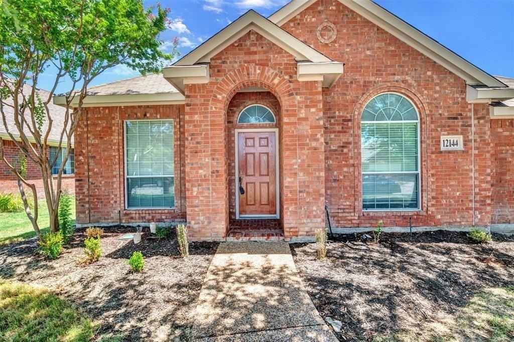 12144 Cardinal Creek Dr - Photo 2 of 20