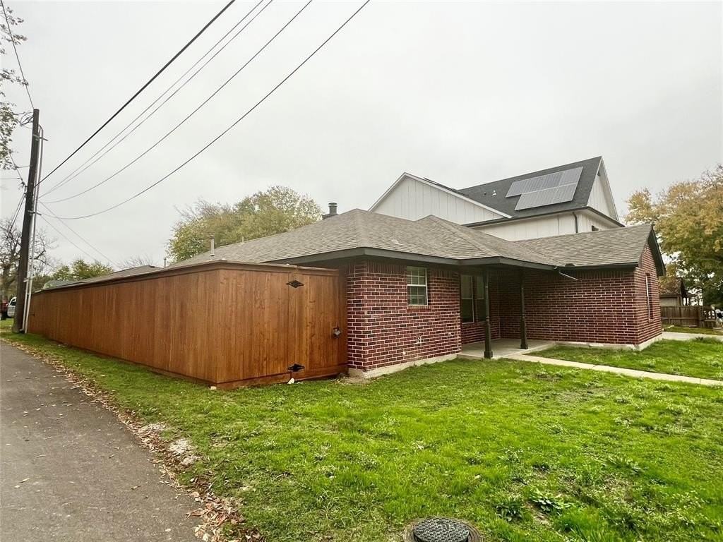 601 Short St - Photo 5 of 28