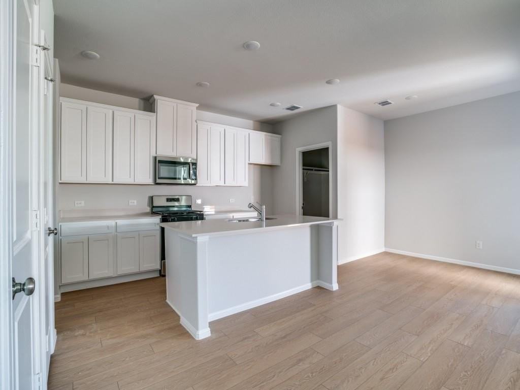 841 Santa Lucia Dr - Photo 6 of 12