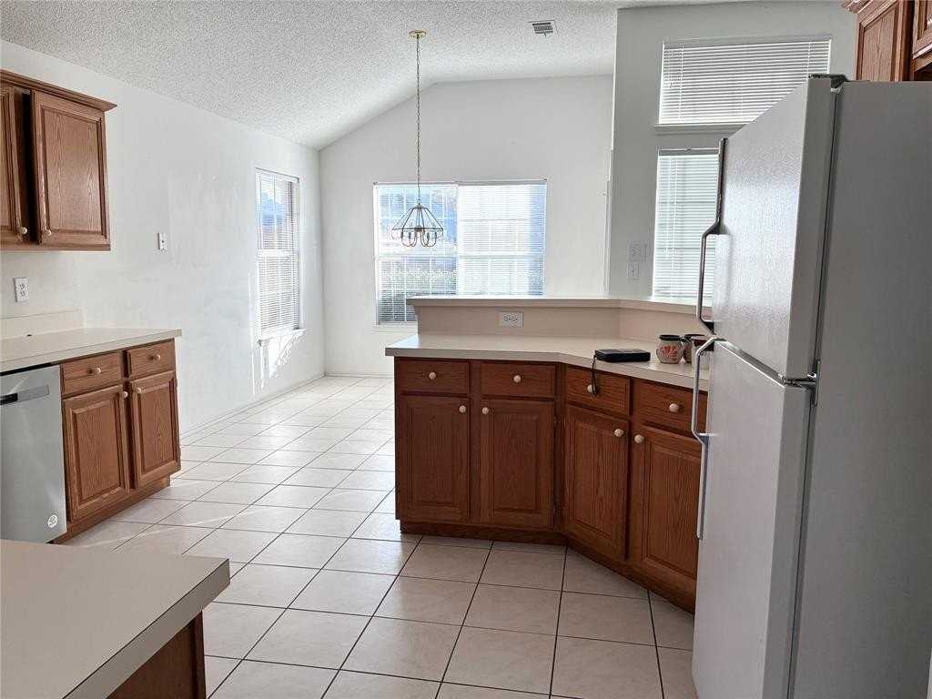 1002 Morningside Ln - Photo 6 of 18