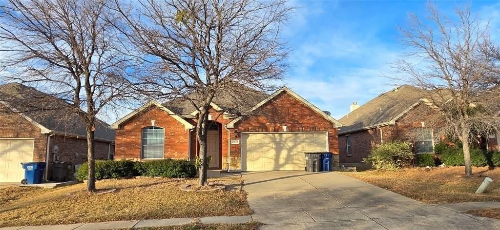 2697 Lake Ridge Dr - Photo 2 of 18