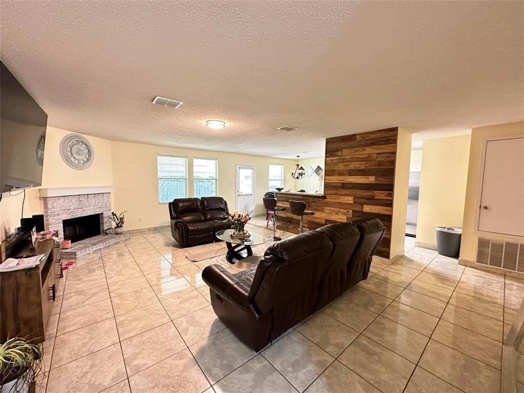 2228 Zion Hl - Photo 6 of 9