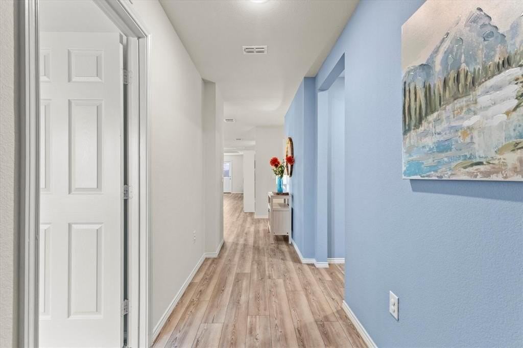 14056 Ilderton St - Photo 5 of 34