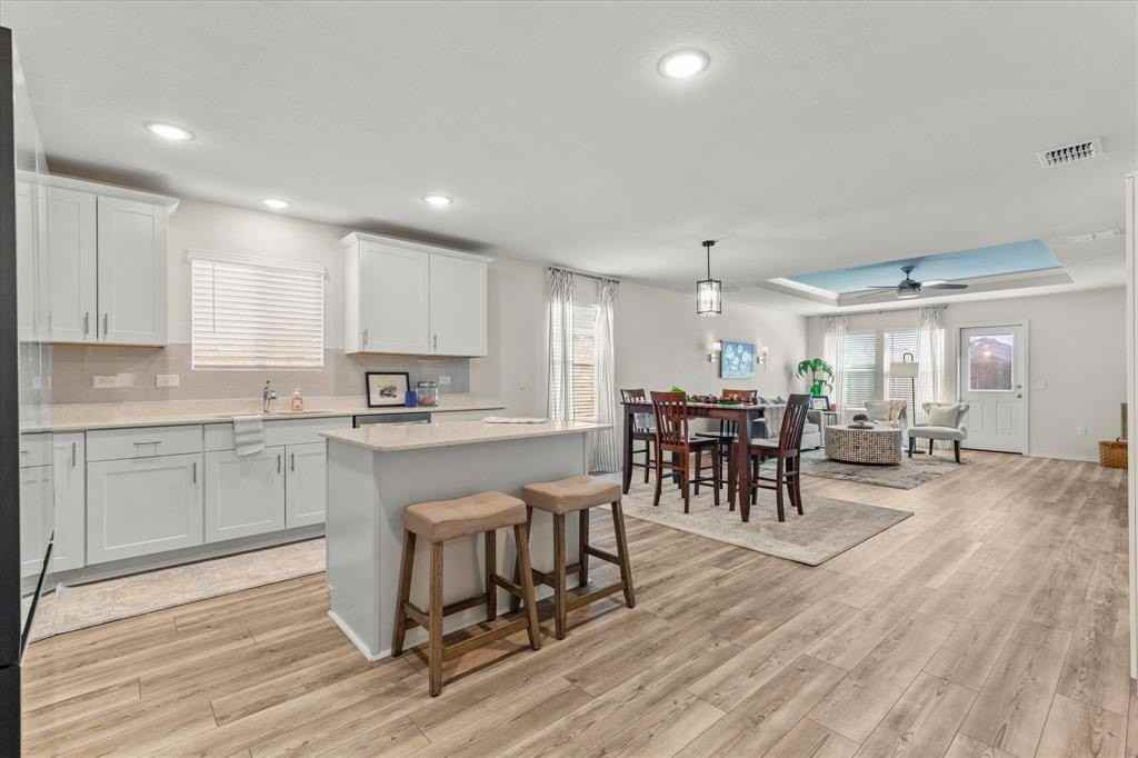 14056 Ilderton St - Photo 6 of 34