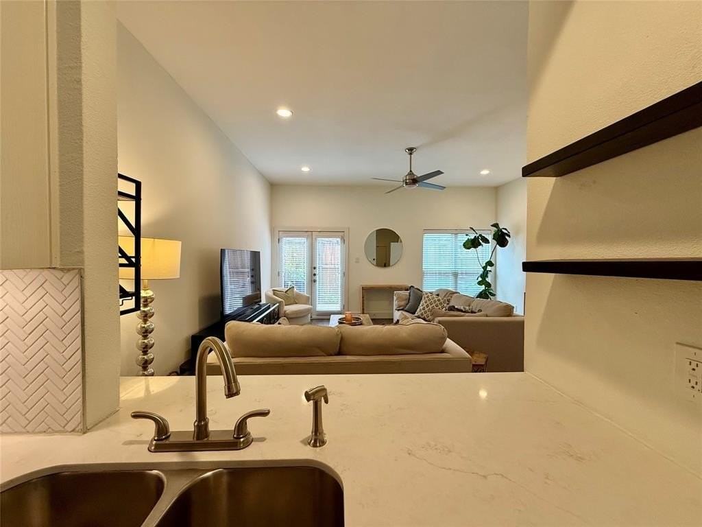 2807 Throckmorton St #106 - Photo 6 of 32