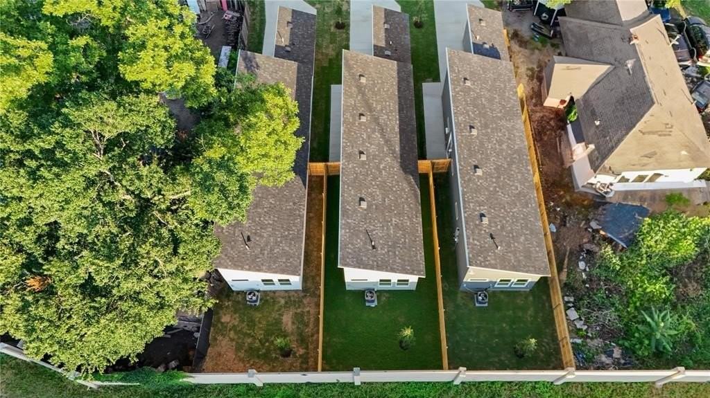 2219 Hooper St - Photo 4 of 21