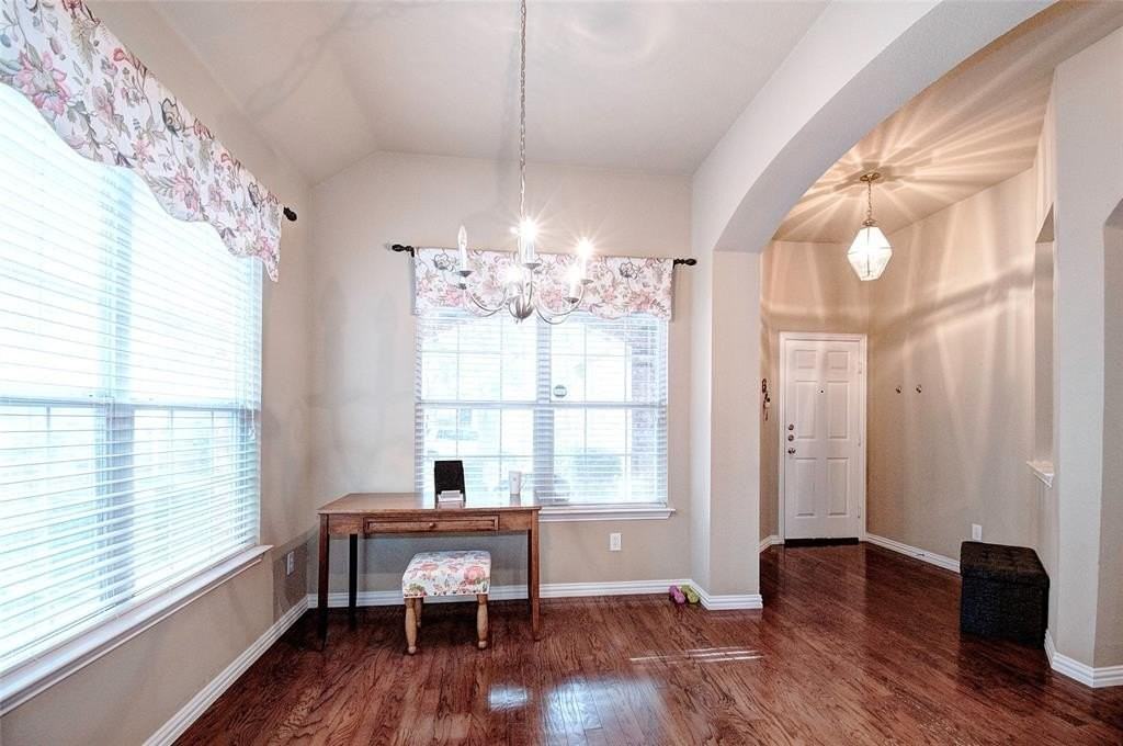 10232 Benwick Dr - Photo 6 of 26