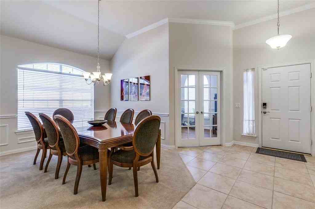 906 Grand Cypress Ln - Photo 2 of 12