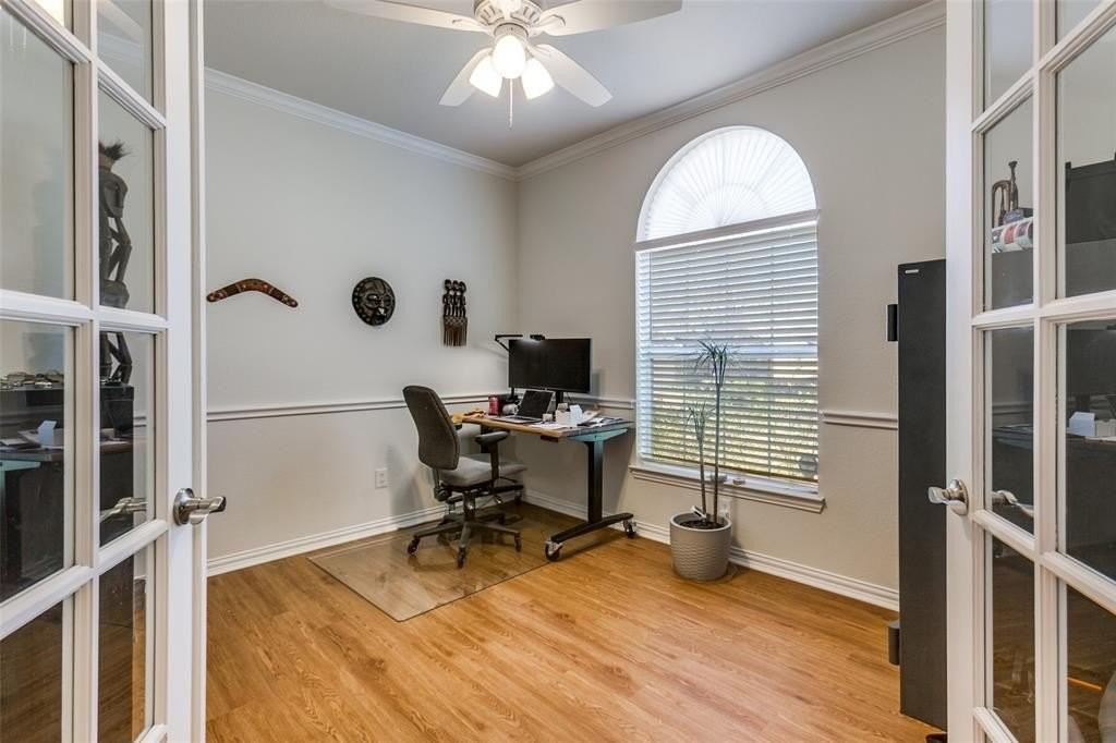 906 Grand Cypress Ln - Photo 3 of 12