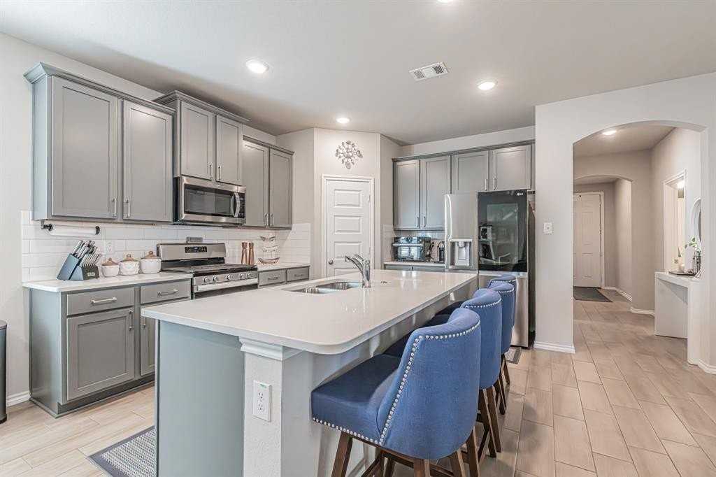 2935 Brittlebush Dr - Photo 6 of 39