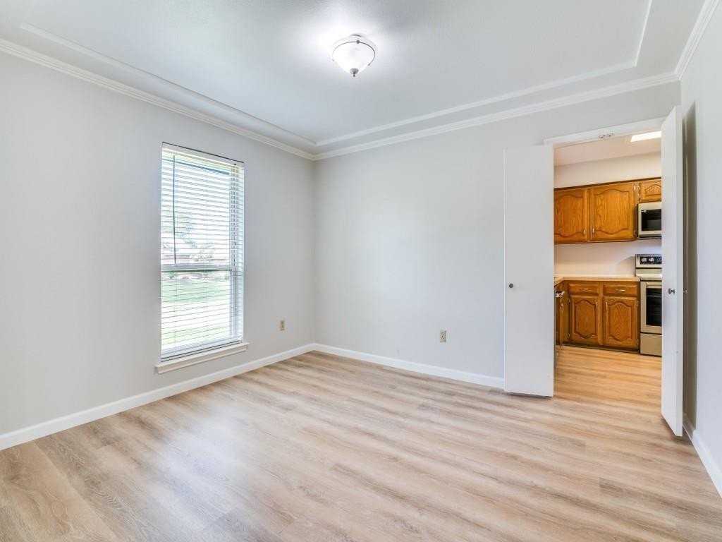 2513 Lawnview Dr - Photo 4 of 12