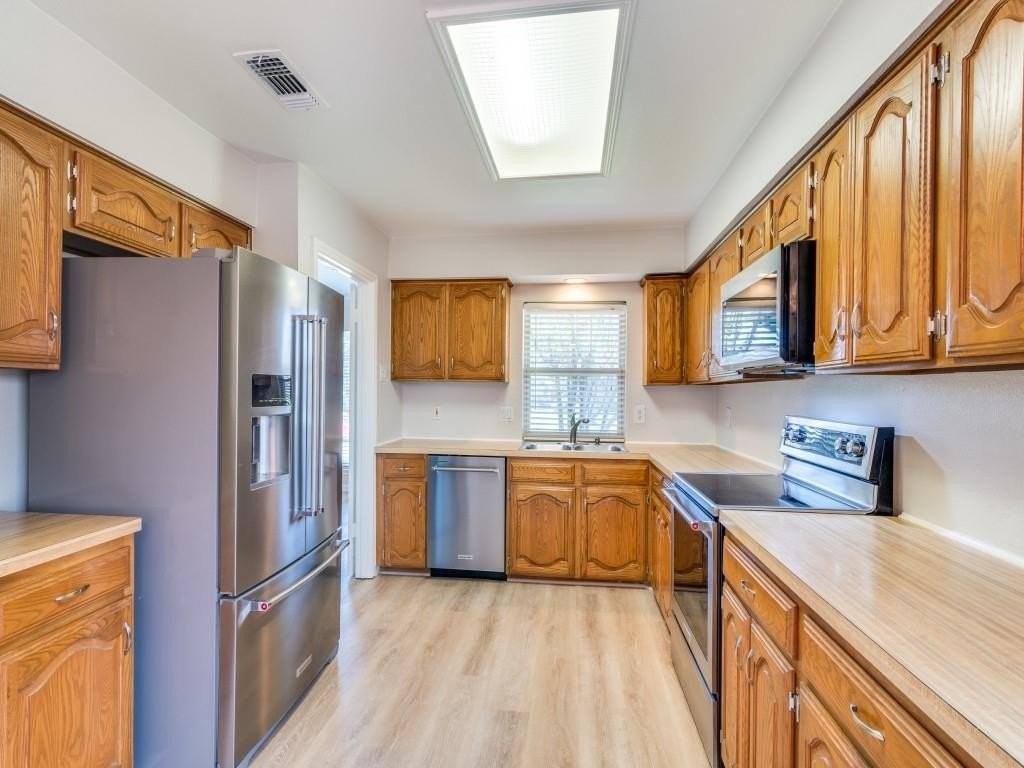 2513 Lawnview Dr - Photo 6 of 12