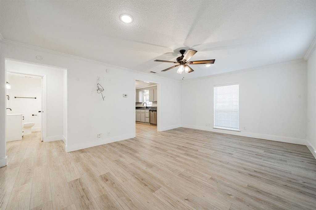 303 N 2nd St - Photo 6 of 30