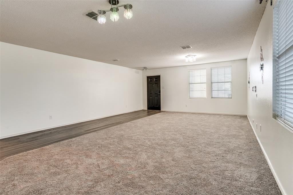 1130 Annie Oakley Dr - Photo 2 of 25