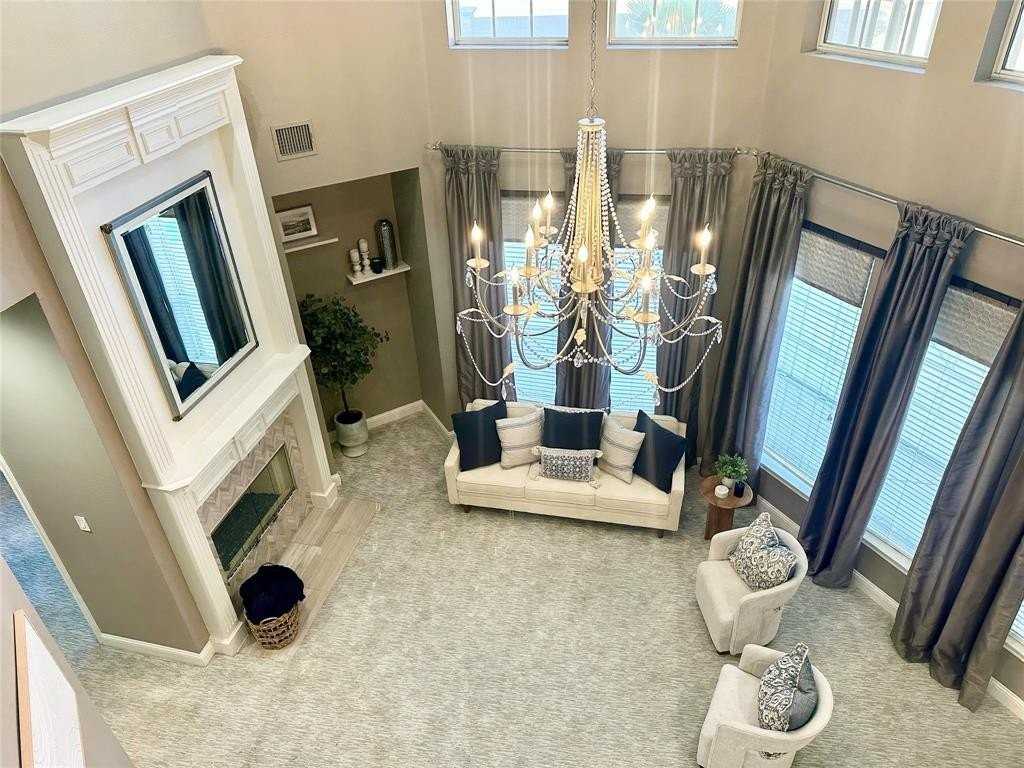 1804 Briaroaks Dr - Photo 3 of 40