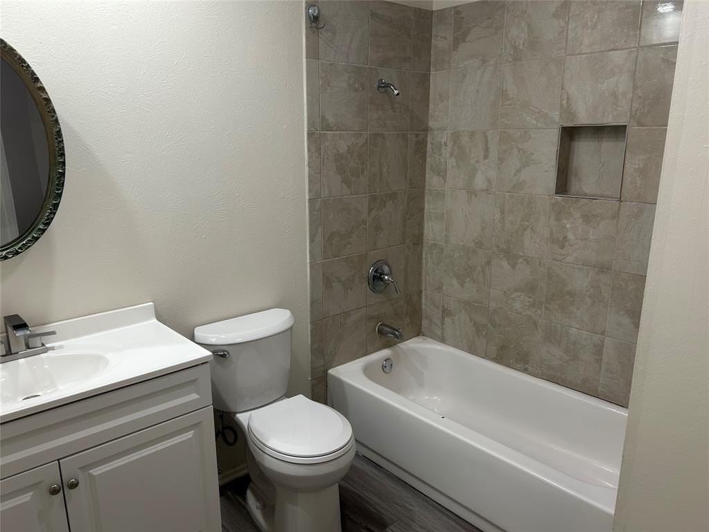 2617 Ashglen Dr - Photo 7 of 12