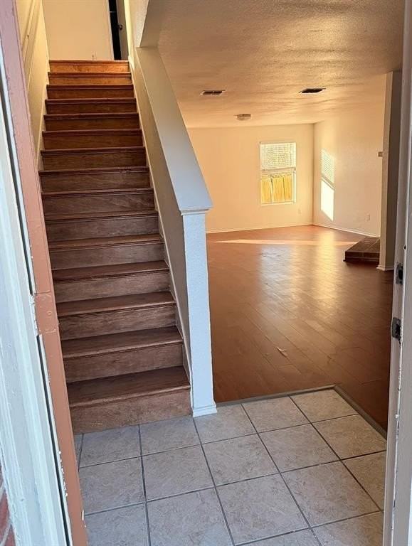 901 Mill Branch Dr - Photo 2 of 21