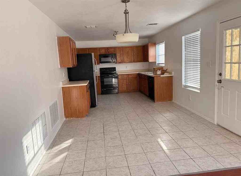 901 Mill Branch Dr - Photo 7 of 21