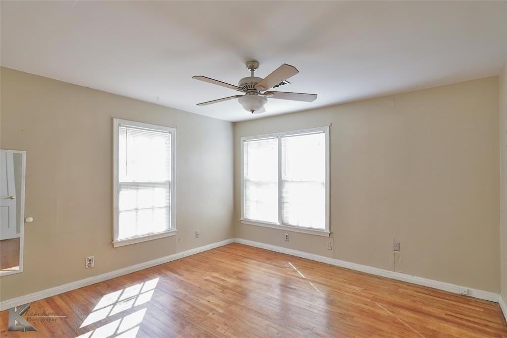 1965 Portland Ave - Photo 3 of 33