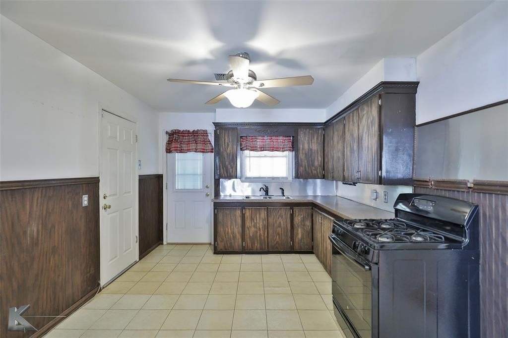 1965 Portland Ave - Photo 5 of 33