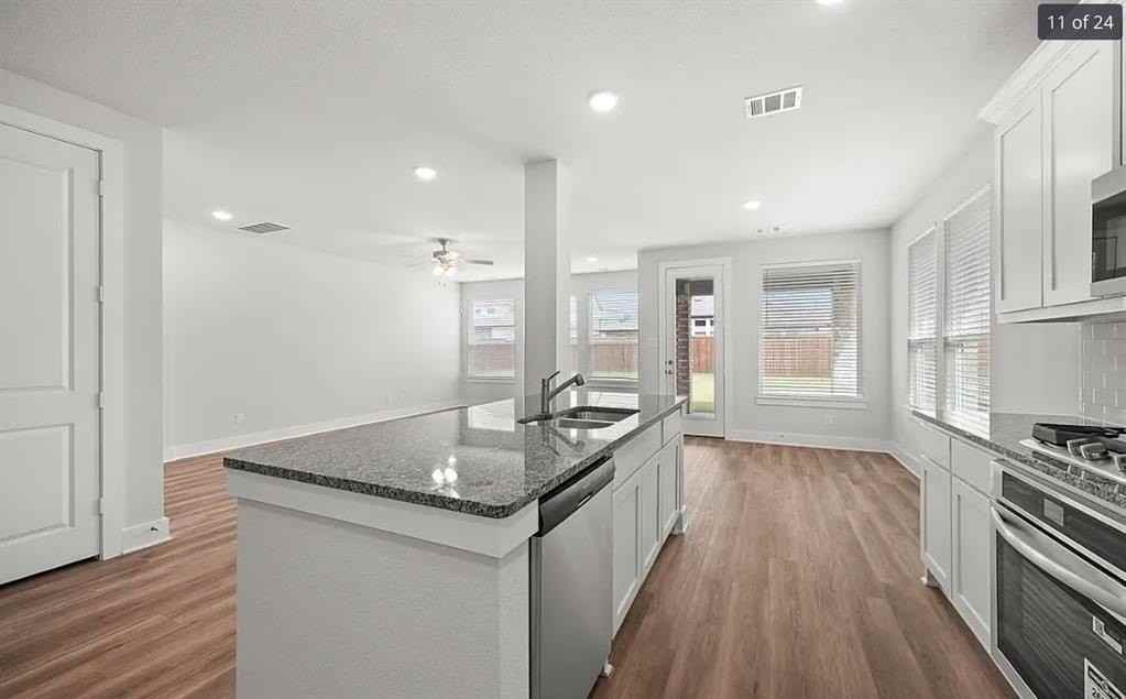 3905 Ablon Trl - Photo 4 of 23