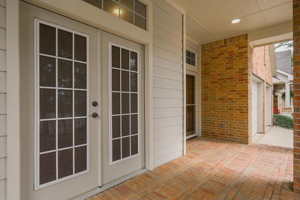 1500 Bonham Pkwy - Photo 2 of 32