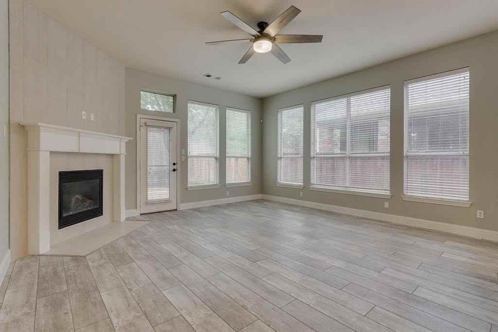 1500 Bonham Pkwy - Photo 6 of 32