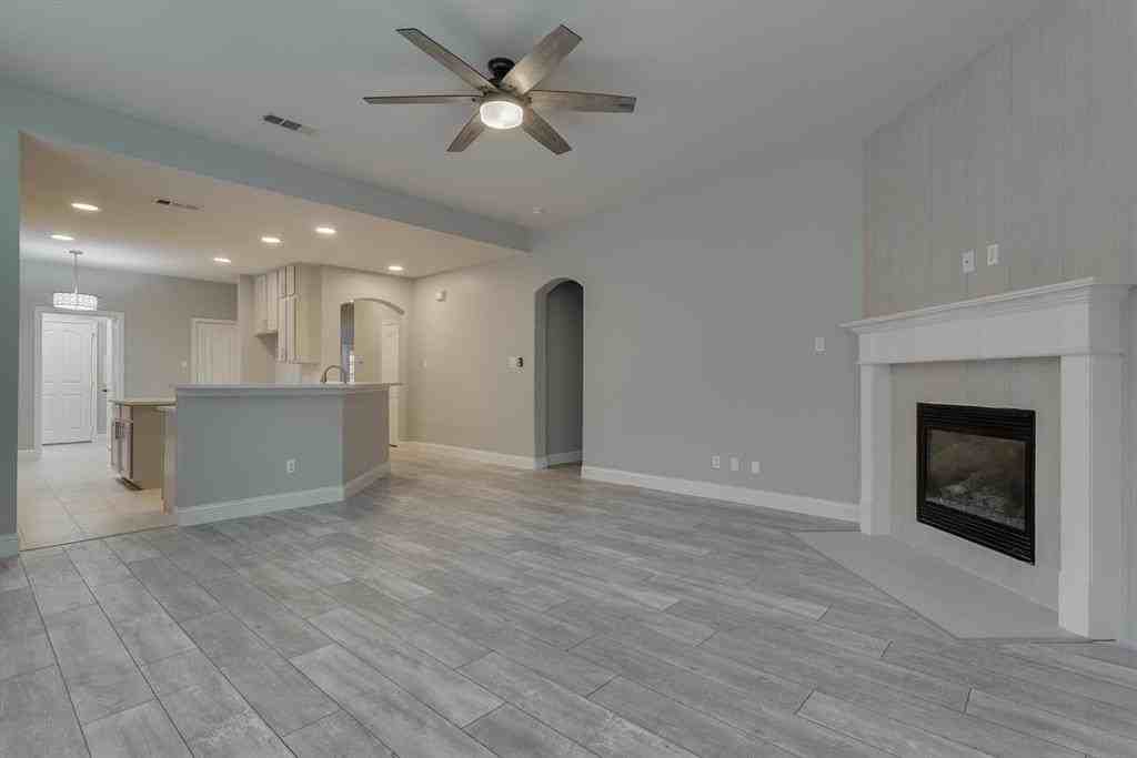 1500 Bonham Pkwy - Photo 7 of 32