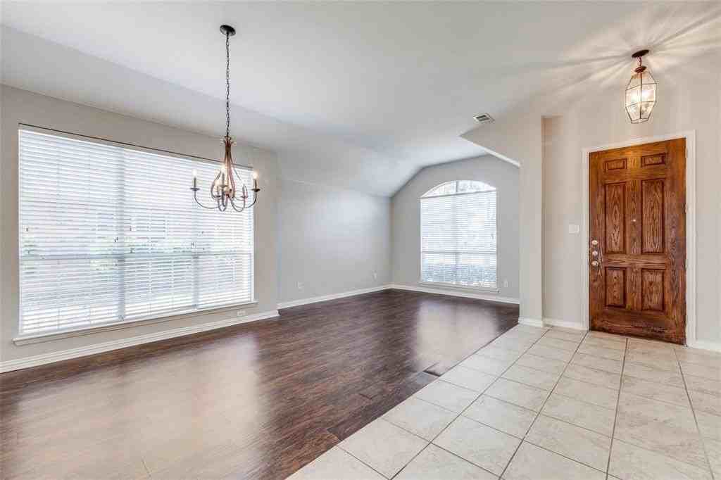 2771 Waterway Dr - Photo 2 of 25