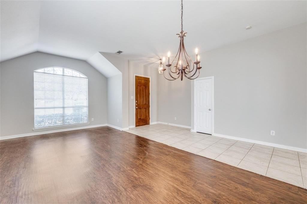 2771 Waterway Dr - Photo 3 of 25