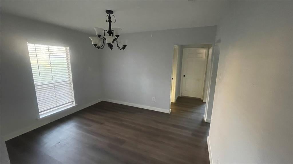 5070 Tierney Ct N - Photo 4 of 17