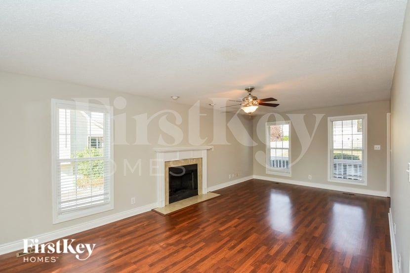 1930 Whirlaway Cir - Photo 4 of 15