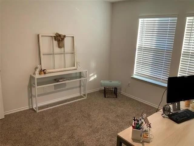 2626 Fieldcrest Ln - Photo 2 of 22