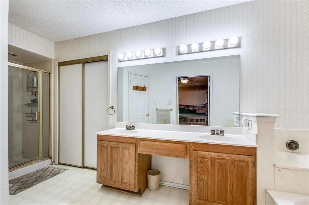 9442 Willard St - Photo 3 of 22