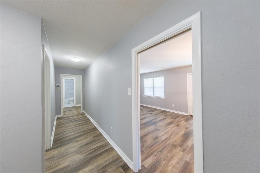 418 Apollo Rd - Photo 5 of 24